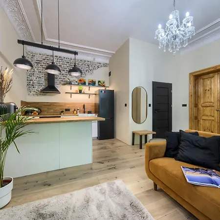 Cosy And Stylish - Odyssey Flat Daire